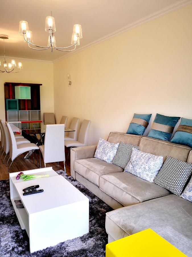 Spacious In With Pool And Terrace Albufeira