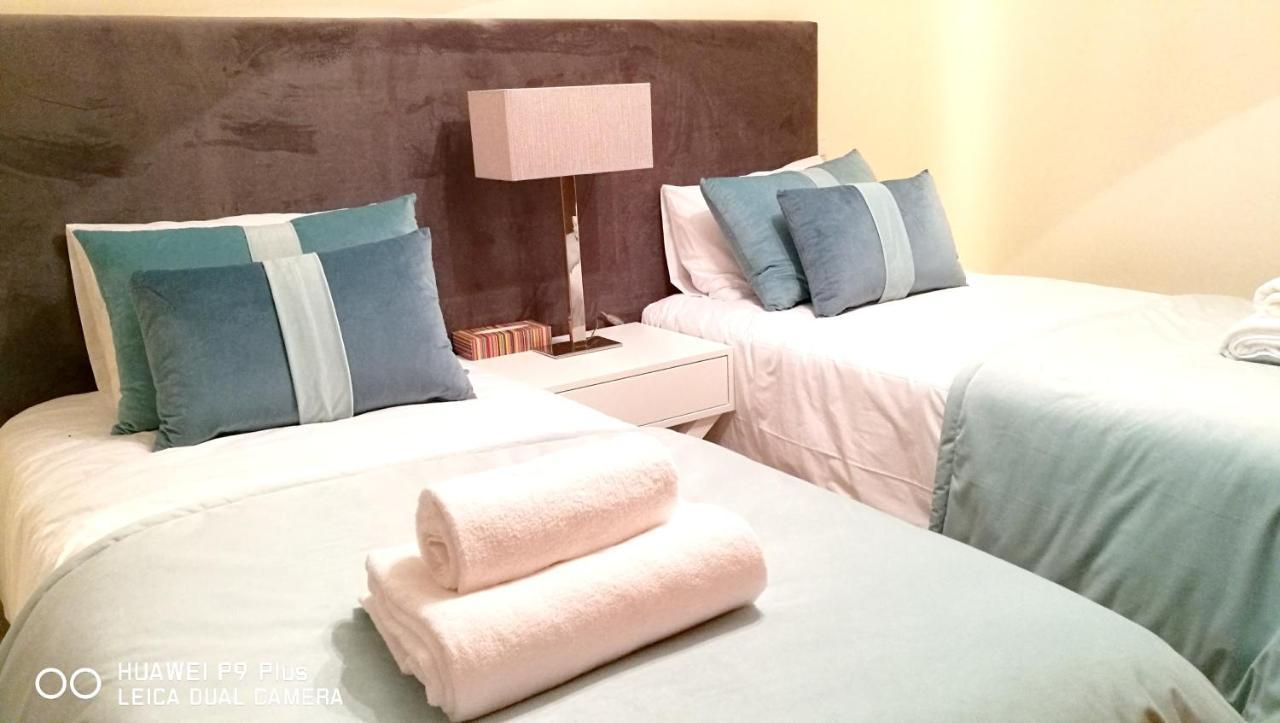 Spacious In With Pool And Terrace Apartamento