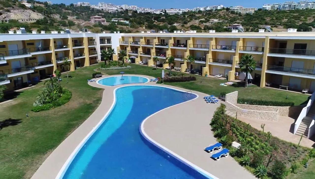 Spacious In With Pool And Terrace *
