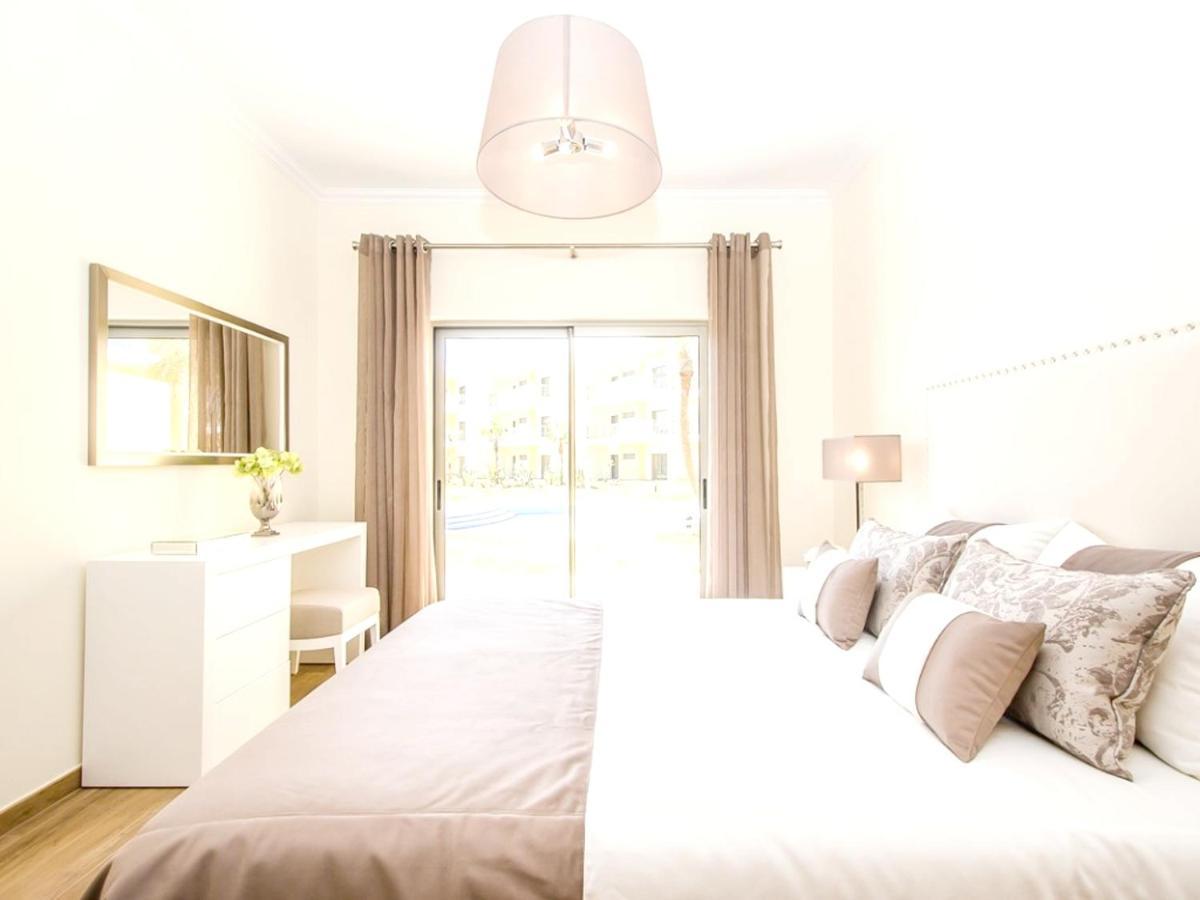 Apartamento Spacious In With Pool And Terrace *
