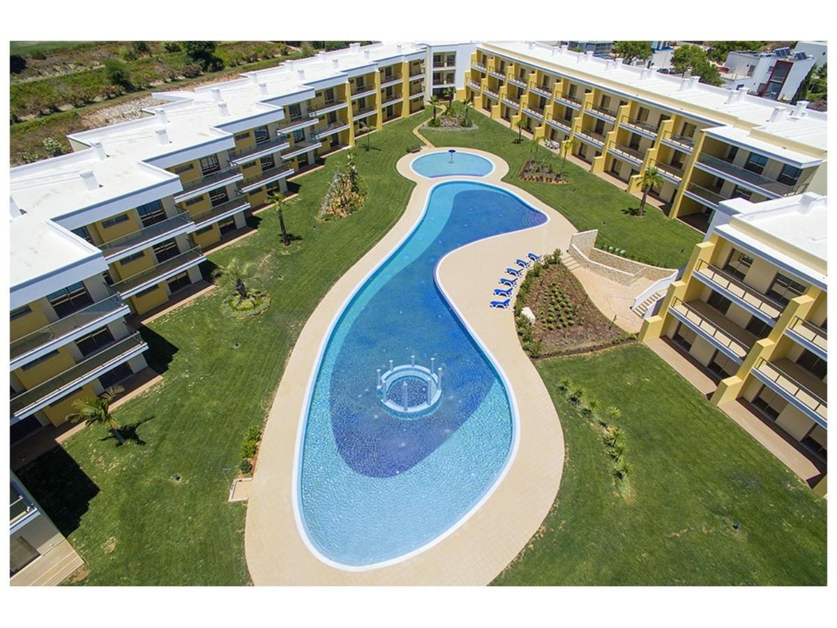 Spacious In With Pool And Terrace *
