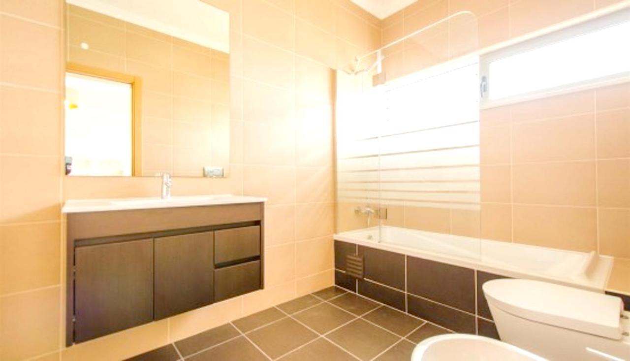 Spacious In With Pool And Terrace *
