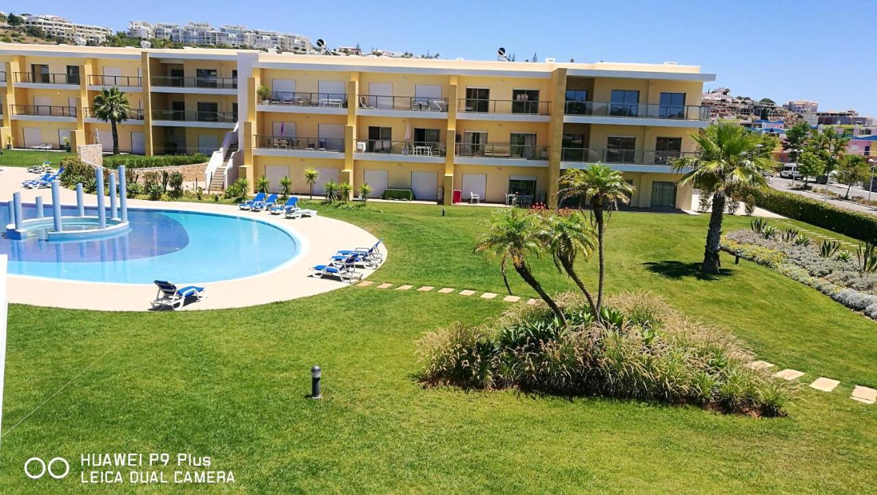 Spacious In With Pool And Terrace *